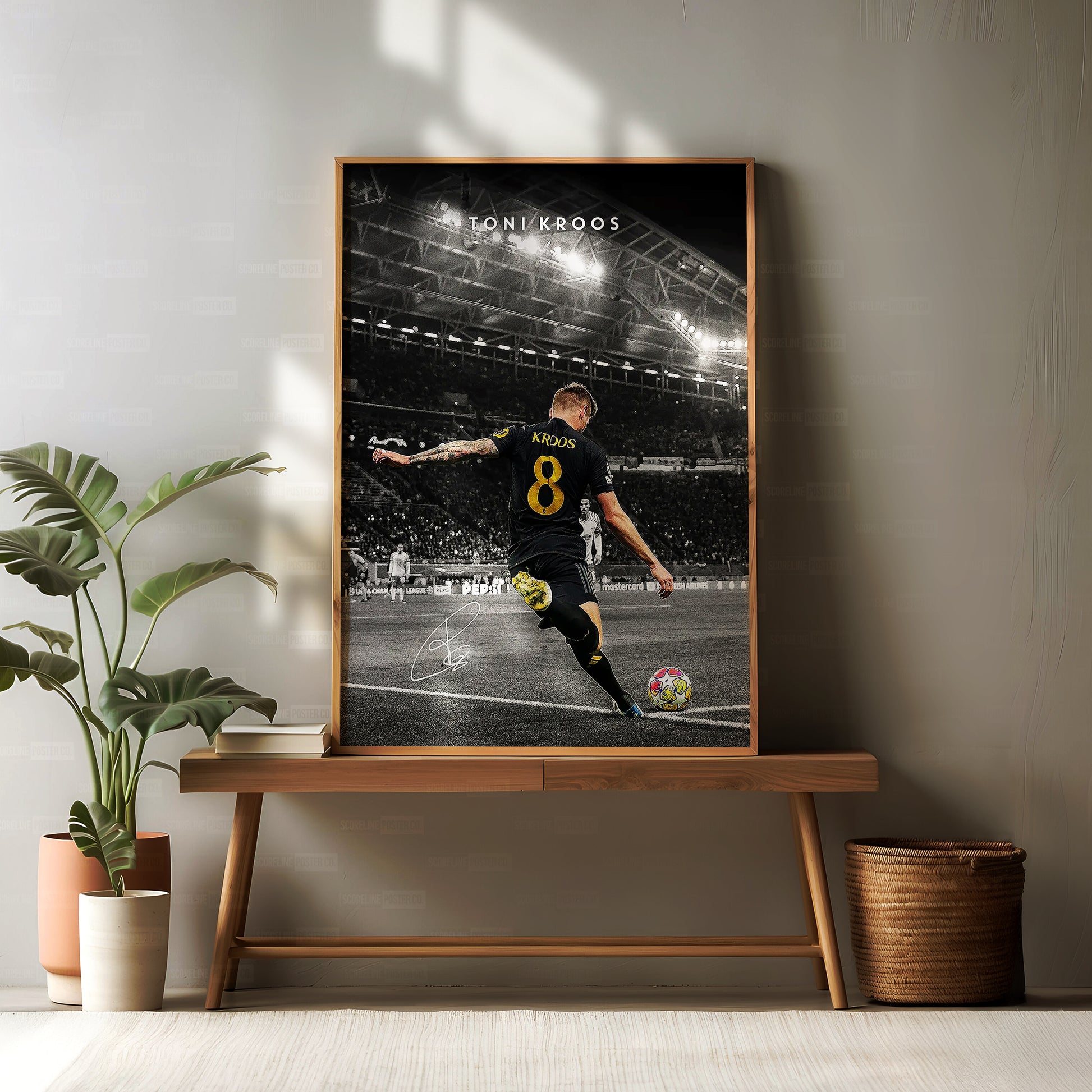 Toni Kroos 'Signature' Poster