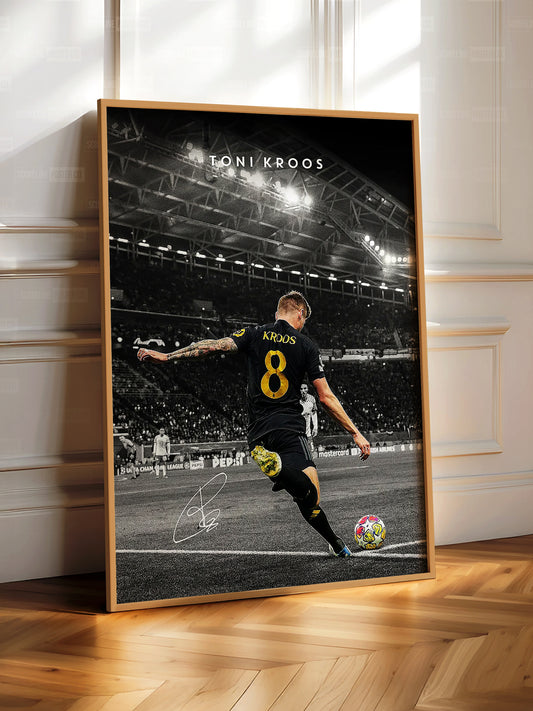 Toni Kroos 'Signature' Poster